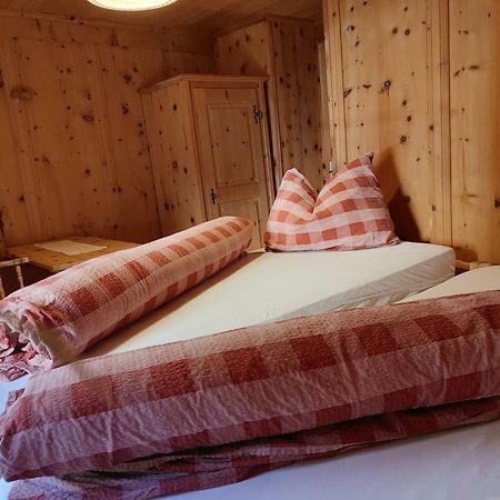 Berghaus Am Sonnenhang Valpaschun Valchava Екстер'єр фото