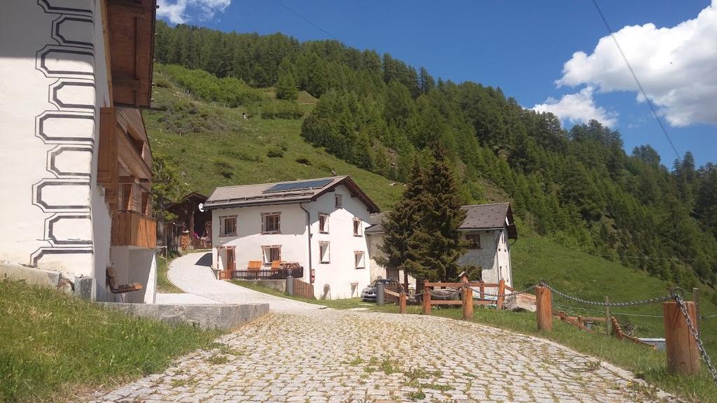 Berghaus Am Sonnenhang Valpaschun Valchava Екстер'єр фото